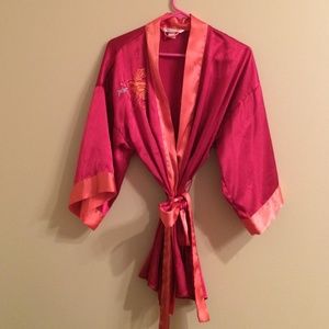 Beautiful Victoria Secret embroidered kimono robe